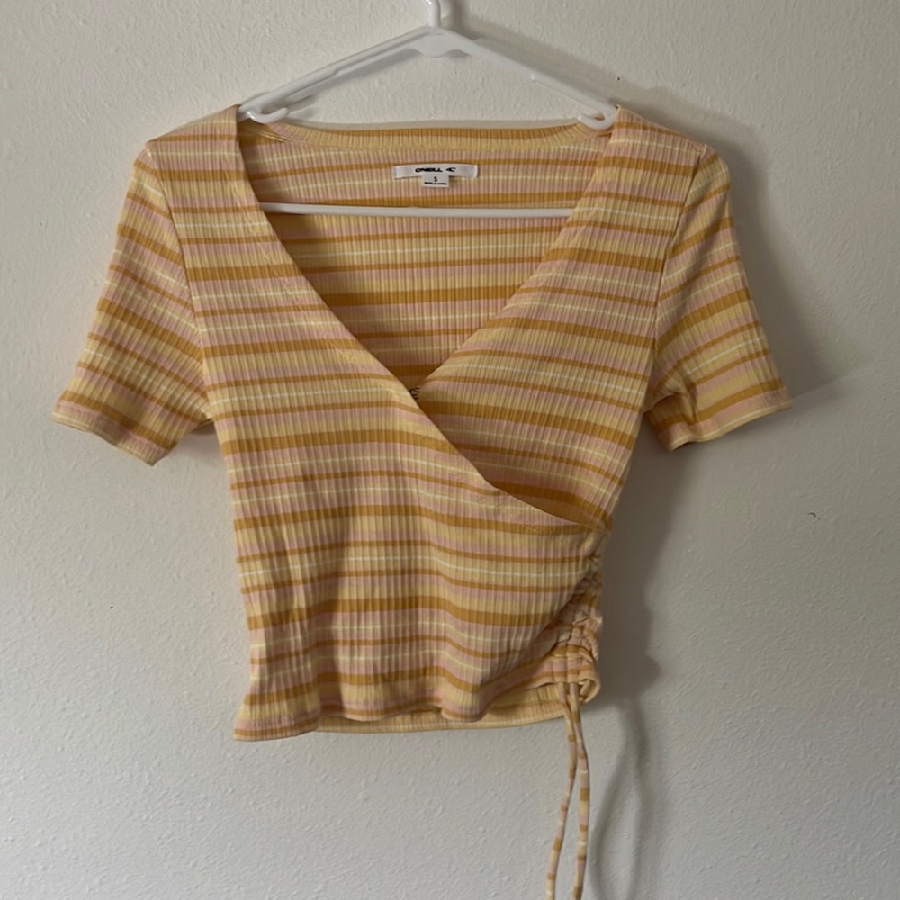 Small O’Neill crop top